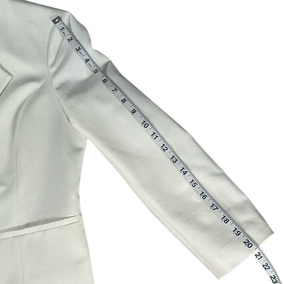 Nine West White Professional Short Blazer Size Medium Work Wear Tuxedo Style - Picture 8 of 11